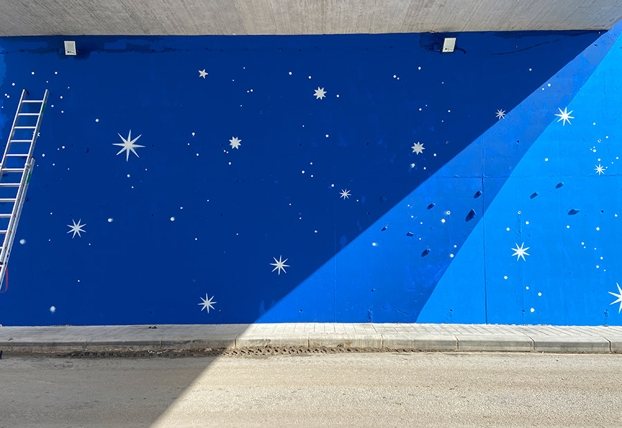 María Ortega Estepa. Mural en el túnel Vía Urb. El Membrillar. Fiesta en el aire. Arriate, Málaga.