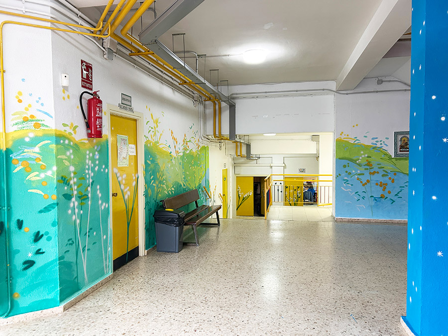 María Ortega Estepa. Mural CEIP Antonio Cuevas. La Puebla del Río (Sevilla)