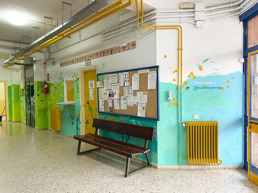 María Ortega Estepa. Mural CEIP Antonio Cuevas. La Puebla del Río (Sevilla)
